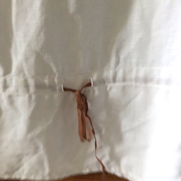 Linen Blend Long sleeve peacock embroidered top in size M - Picture 5 of 7